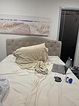 Handsolo_porn webcam