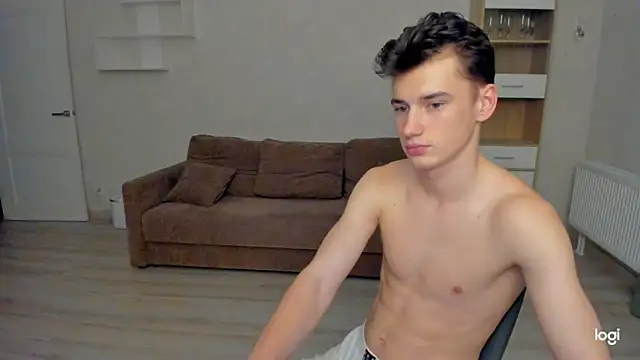 max_foks_ (M twink) - #bisexuals #brunettes #cam2cam #ejaculation #erotic-dance #flexing #hd #kissing #massage #masturbation #middle-priced-privates #muscular #oil-show #recordable-privates #recordable-publics #small-audience #striptease #twinks #white #yoga