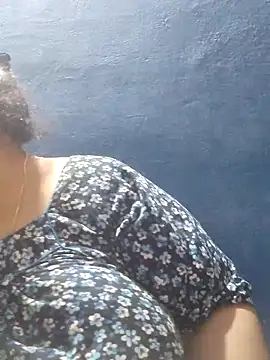 tamilthanushri webcam