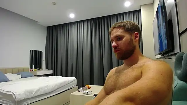 lorenzolux - LorenzoLux's free webcam - UK Sex Cams