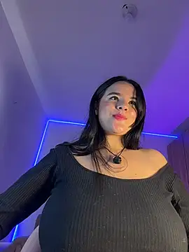 Webcam Model (gabriela_r)  is live.Free join now!