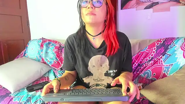 Charlotte_Melody webcam