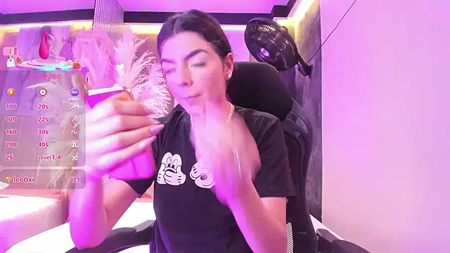 KarelyMitchel webcam