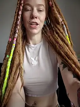 LucidLucy's Stripchat show and profile