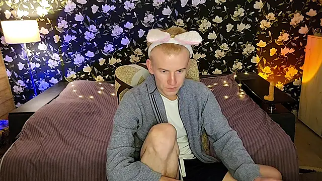 Vuitton live sex cam