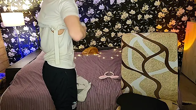 vuitton - Vuitton's free webcam - UK Sex Cams