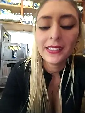 Webcam Model (catalella16)  is live.Free join now!