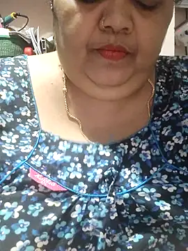 tamilthanushri Stripchat cam model