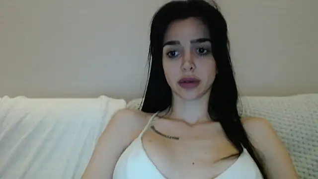 gglingeriee Stripchat cam model
