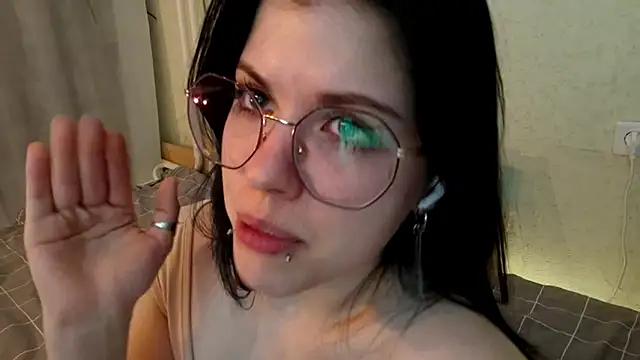 MiaTemptress - Live Cam