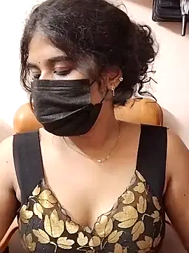 sunitha28 - Sunitha28's free webcam - UK Sex Cams