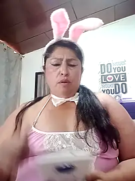 Webcam Model (Keyla01_)  is live.Free join now!