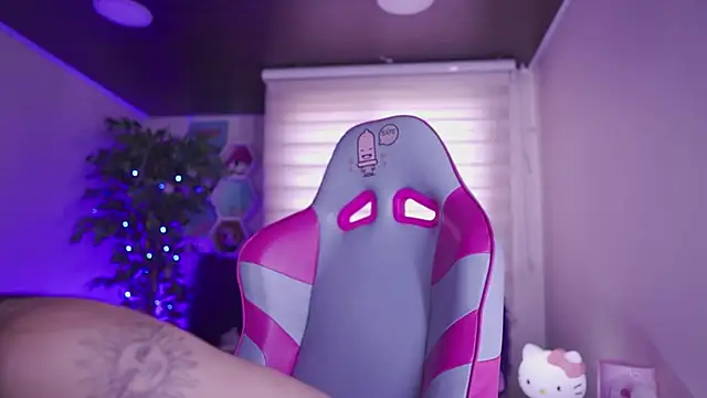 Live sex cam of Rebecah_1