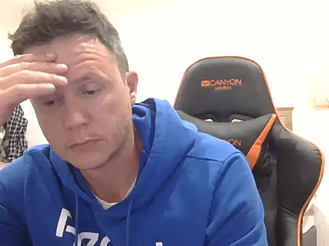 TroyDieselXXX webcam