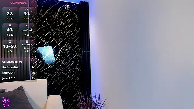 TiffanyHoustton webcam