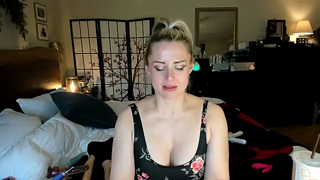 AlwaysAffirming webcam