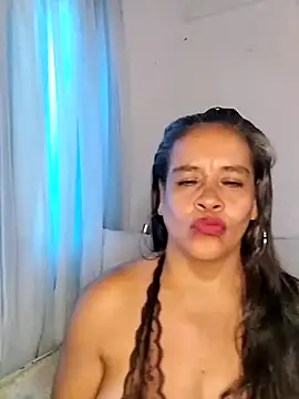 lilymoon- - Lilymoon-'s free webcam - UK Sex Cams