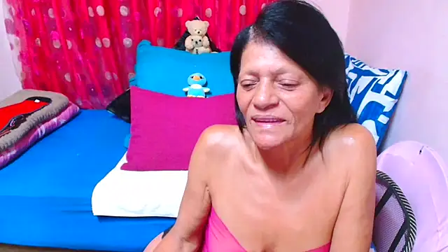 sluttyroxy - SLUTTYROXY's free webcam - UK Sex Cams