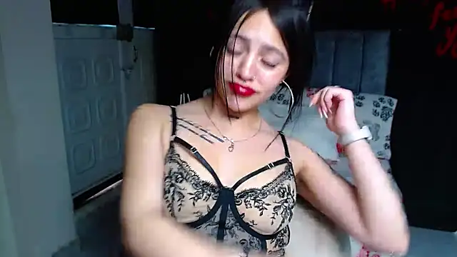 violettasquirt - Violettasquirt's free webcam - UK Sex Cams