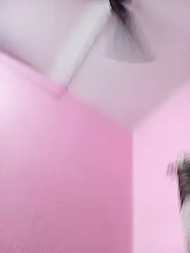 gullapi - Gullapi's free webcam - UK Sex Cams