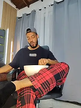 Oliver_bigblack_cock webcam