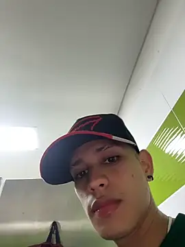 harrygaze - HarryGaze's free webcam - UK Sex Cams