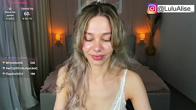 LuluAlis webcam
