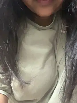 Webcam Model (radhikkaa)  is live.Free join now!