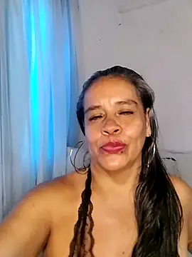 lilymoon- - Lilymoon-'s free webcam - UK Sex Cams