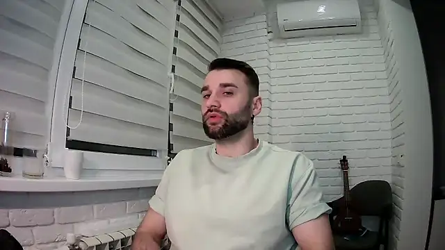 daddyslava - DaddySlava's free webcam - UK Sex Cams