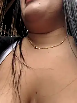 Kendra-daring webcam