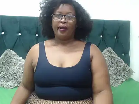 Curves2Devour webcam