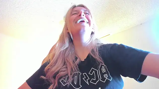 giaroussel - GiaRoussel's free webcam - UK Sex Cams