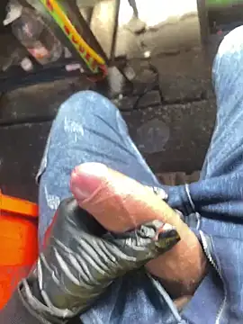 diegoand0911 (M twink) - Cum at work