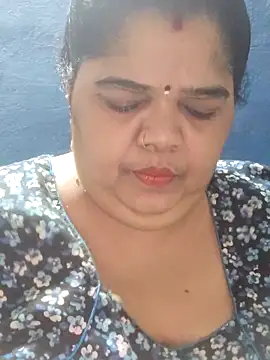 tamilthanushri webcam