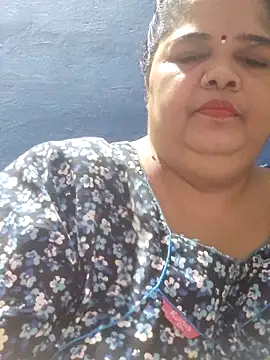 tamilthanushri webcam