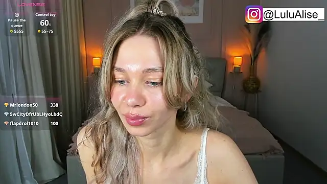 LuluAlis webcam