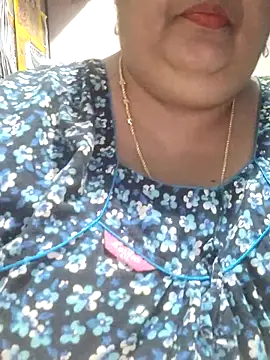 tamilthanushri webcam