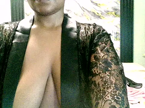 Busty_BunnyWorxx webcam