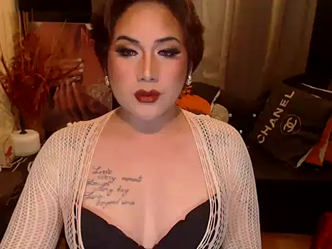 YourMistressAggy webcam
