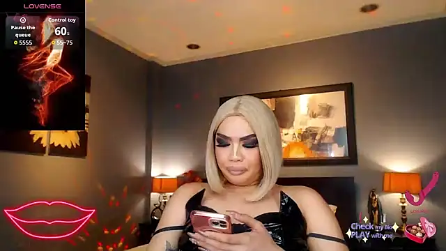 FridaHumphrey webcam