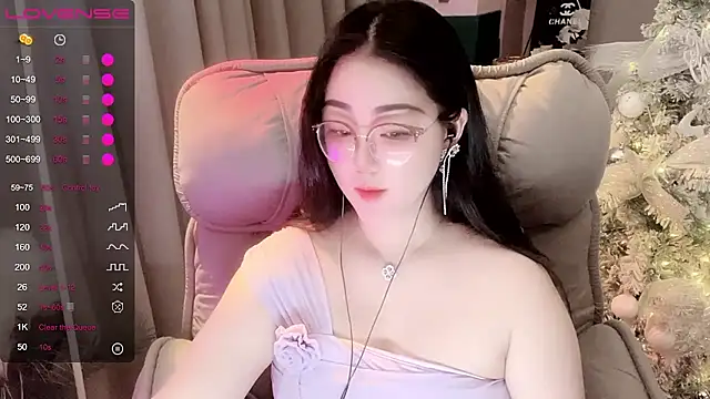 Monica-666888- webcam