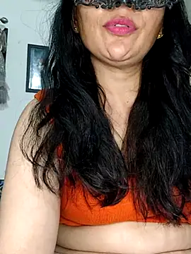 BhabhiPooja69 webcam