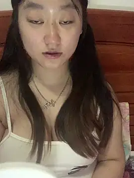 xialuo25 Stripchat cam model