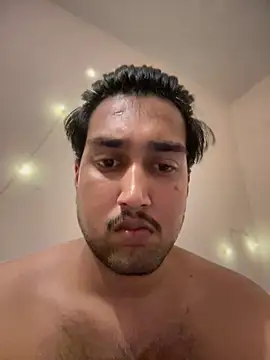 Guru_pinkhead webcam