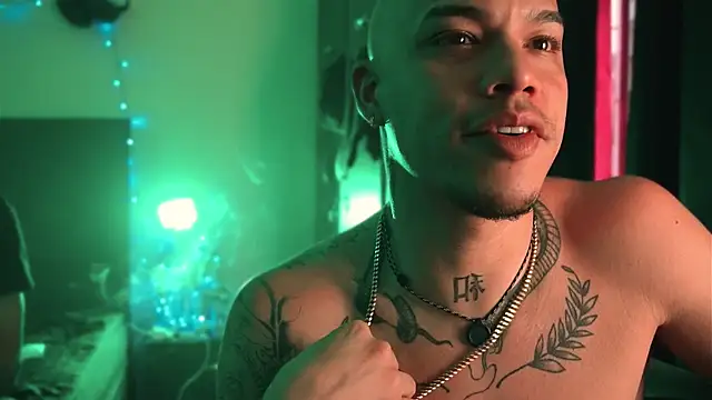 AlphaMasterXxx webcam