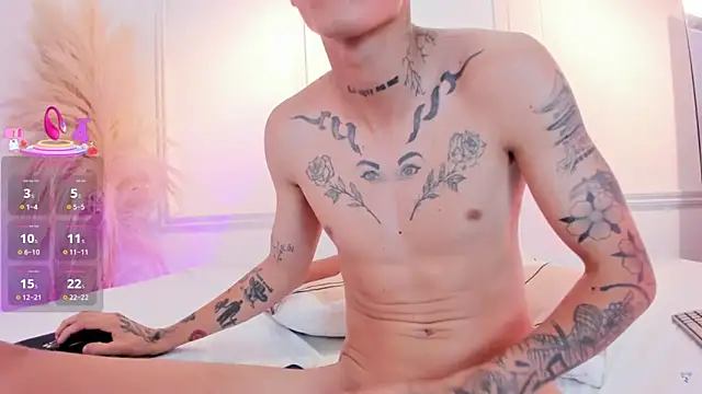 tommy_valverde - Tommy_valverde's free webcam - UK Sex Cams