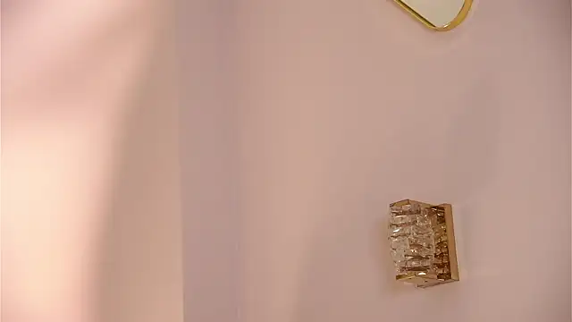 SunnivaCovil live sex cam