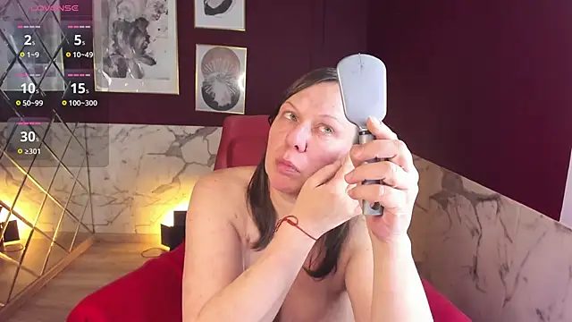 KellyPerfection webcam