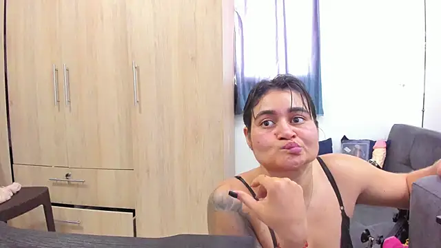 andreita_trujillos webcam